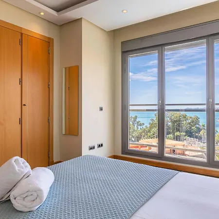 Amazing Sea Views *